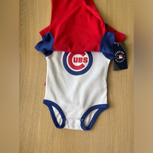 Chicago Cubs- baby onsies, 3 pack - Picture 6 of 13